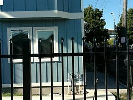 3 Beds 1 Bath in Oakland, CA