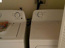 3 Beds 1 Bath in Oakland, CA (Photo 3 of 3)