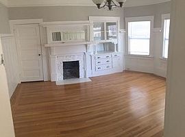 2 Beds 2 Baths in Oakland, CA (Photo 2 of 3)