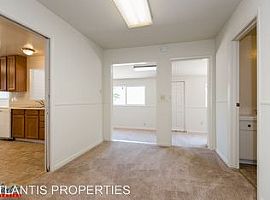 Simple 3 Bedroom Single Family Home  in San Jose, CA (Photo 2 of 9)