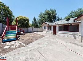 Simple 3 Bedroom Single Family Home  in San Jose, CA (Photo 5 of 9)