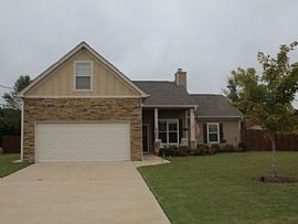 27 Churchhill Dr, Fort Mitchell, Al 36856 in Fort Mitchell, AL