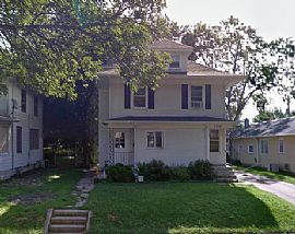 1310 S Duluth Ave- Duplex Unit For Rent  in Sioux Falls, SD