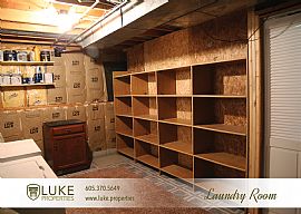 809 S Kennedy- Single Family Home For Rent in Sioux Falls, SD (Photo 10 of 12)