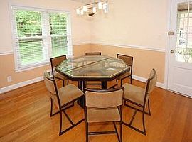 Don'T Miss Out on This 5 Bedded Home with Huge Yard in Washington, DC (Photo 4 of 6)