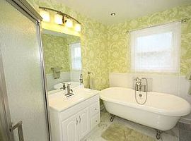 Don'T Miss Out on This 5 Bedded Home with Huge Yard in Washington, DC (Photo 5 of 6)