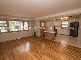 24850 Stephen Ave, Euclid, Oh 4412324850 Stephen Ave, Euclid, O in Euclid, OH (Photo 6 of 10)