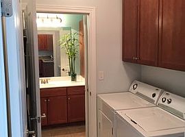 539 W 1st Ave Apt 314 in Columbus, OH (Photo 7 of 12)