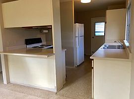 4 Bedroom Family Home Couple of Blocks From City Mall in Mililani, HI (Photo 4 of 8)