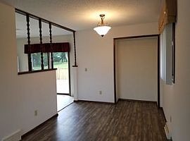 3 Bedroom Home in a Cool and Serene Enviroment in Asbury, IA (Photo 3 of 12)
