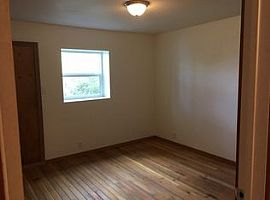 4 Bedroom Apartment, Close to Lake Orielle! in Hope, ID (Photo 4 of 10)