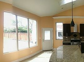 4 Bedroom Home in a Fabulous Location in Glenview, IL (Photo 2 of 5)