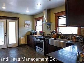 3 Beds 2 Baths in Long Beach, CA (Photo 2 of 3)