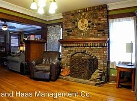 3 Beds 2 Baths in Long Beach, CA (Photo 3 of 3)