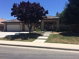 4 Beds 2.5 Baths in Bakersfield, CA