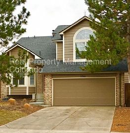 Single Family Home For Rent in Castle Rock, CO