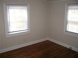 1277 Pierce Ave Se, Smyrna, Ga 30080 3 Beds 1 Bath 1,344 Sqft in Smyrna, GA (Photo 3 of 7)