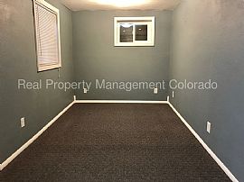 Single Family Home For Rent in Aurora, CO (Photo 6 of 10)