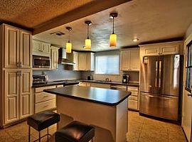 193 Grayson Way, Upland, Ca 91786 3 Beds 2 Baths 1,425 Sqft in Upland, CA (Photo 9 of 12)