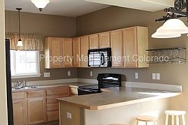 Single Family Home For Rent in Fort Collins, CO (Photo 3 of 8)