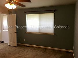 Single Family Home For Rent in Arvada, CO (Photo 5 of 8)