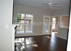 Single Family Home For Rent in Birmingham, AL (Photo 3 of 4)