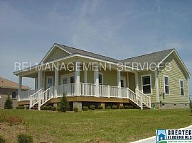 Single Family Home For Rent in Pleasant Grove, AL (Photo 2 of 4)