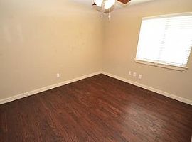 5500 Evans Ave, Austin, Tx 78751 3 Beds 2 Baths 1,144 Sqft in Austin, TX (Photo 11 of 12)