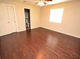 5500 Evans Ave, Austin, Tx 78751 3 Beds 2 Baths 1,144 Sqft in Austin, TX (Photo 8 of 12)