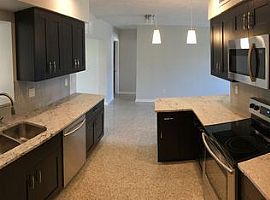 2007 6th Ave Sw, Largo, Fl 33770 3 Beds 2 Baths 1,685 Sqft in Largo, FL (Photo 8 of 12)