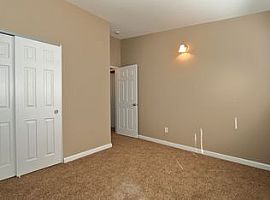 1245 Ensenada Dr, Florissant, Mo 63031 3 Beds 1 Bath 1,064 Sqft in Florissant, MO (Photo 4 of 11)