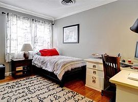 1913 Bluebird Ave, Fort Worth, Tx 76111 3 Beds 2 Baths 2,500 Sq in Fort Worth, TX (Photo 7 of 12)