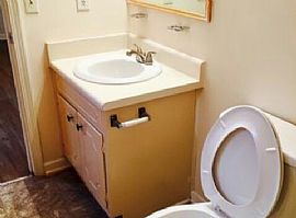 503 Spring Forest Dr, Central, Sc 29630 3 Beds · 1.5 Baths · 1, in Central, SC (Photo 7 of 9)