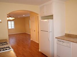 150 E Thomson Ave, Sonoma, Ca 95476 2 Beds 1 Bath 900 Sqft in Sonoma, CA (Photo 10 of 12)