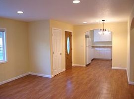 150 E Thomson Ave, Sonoma, Ca 95476 2 Beds 1 Bath 900 Sqft in Sonoma, CA (Photo 9 of 12)