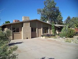  2108 W Del Oro Cir, Mesa, Az 85202 3 Beds 2 Baths 2,000 Sqft in Mesa, AZ