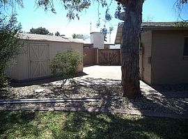  2108 W Del Oro Cir, Mesa, Az 85202 3 Beds 2 Baths 2,000 Sqft in Mesa, AZ (Photo 8 of 9)