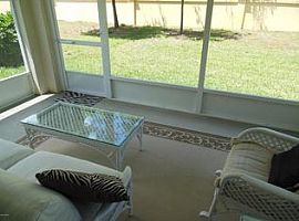  88 Hamilton Dr, Roslyn, Ny 11576 3 Beds 2 Baths 1,504 Sqft in Roslyn, NY (Photo 5 of 8)