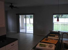  88 Hamilton Dr, Roslyn, Ny 11576 3 Beds 2 Baths 1,504 Sqft in Roslyn, NY (Photo 6 of 8)