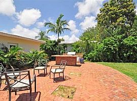 3 Beds 2 Baths For Rent in Fl in Coral Gables, FL (Photo 2 of 9)