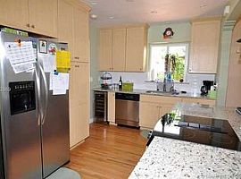 3 Beds 2 Baths For Rent in Fl in Coral Gables, FL (Photo 7 of 9)