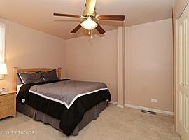 4 Beds 4 Baths 2,000 Sqft For Rent in Chicago, IL (Photo 6 of 12)