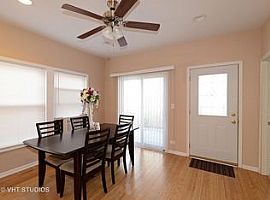 4 Beds 4 Baths 2,000 Sqft For Rent in Chicago, IL (Photo 9 of 12)