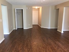  Single Family Home For You and Your Family  in Orange Park, FL (Photo 2 of 8)