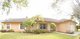  19340 Nw 8th St, Pembroke Pines, Fl 33029 4 Beds 2.5 Baths 3,3 in Pembroke Pines, FL (Photo 2 of 12)