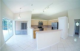  19340 Nw 8th St, Pembroke Pines, Fl 33029 4 Beds 2.5 Baths 3,3 in Pembroke Pines, FL (Photo 8 of 12)