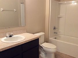 Single Family Home For Rent Asap in Grand Island, FL (Photo 8 of 8)