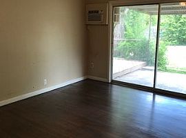 410 Craigmont Ln, San Ant Rent 600 Deposit 600 Total 1200 in San Antonio, TX (Photo 5 of 6)