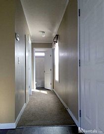 5309 N Us Highway 75 Trlr 400, Sioux City, Ia 51108 3 Beds 2 Ba in Sioux City, IA (Photo 2 of 8)