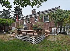 3 Beds 2 Baths For Rent in Seattle,Wa in Seattle, WA (Photo 2 of 12)